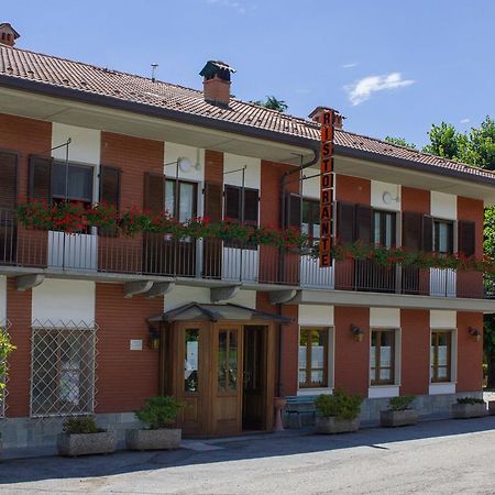 Ristorante Buasca Hotel Cuorgne Bagian luar foto