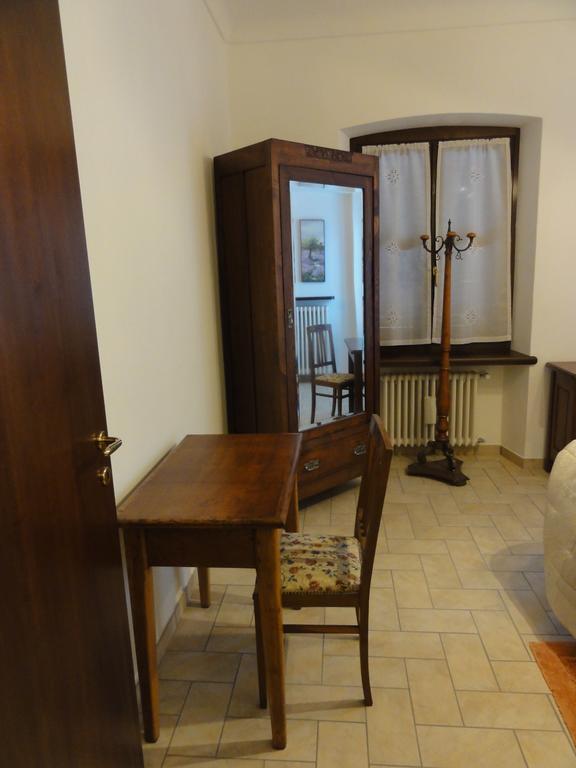 Ristorante Buasca Hotel Cuorgne Bagian luar foto