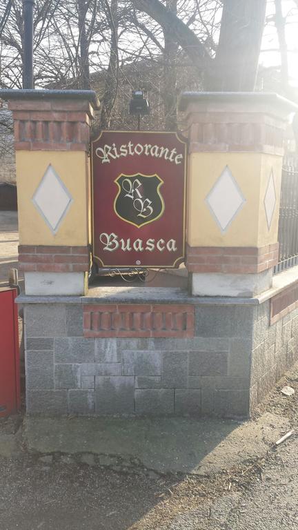 Ristorante Buasca Hotel Cuorgne Bagian luar foto