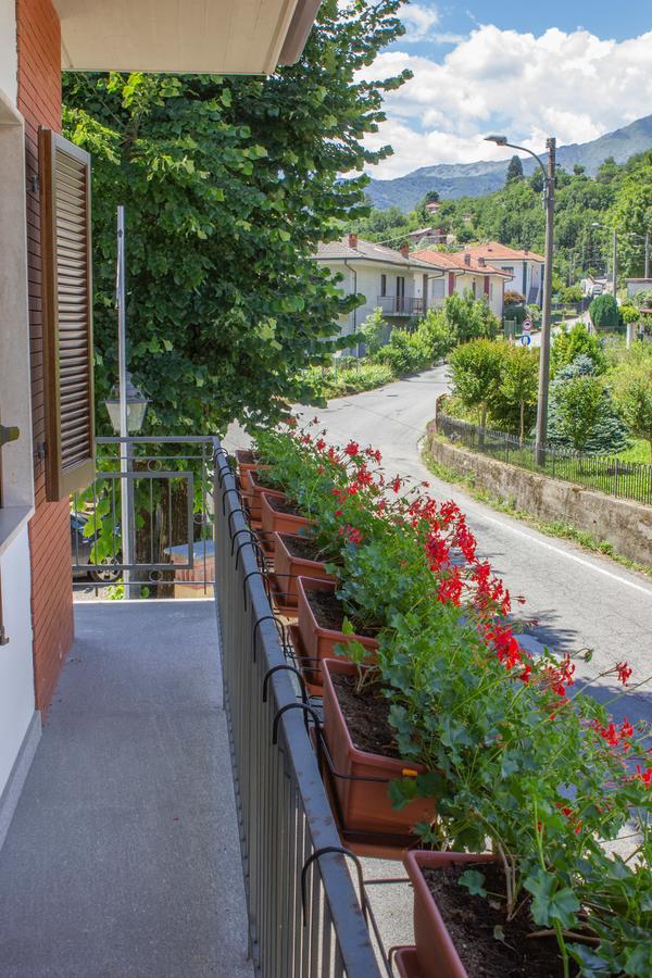 Ristorante Buasca Hotel Cuorgne Bagian luar foto